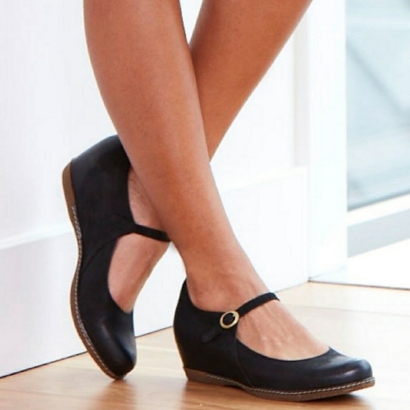 Dansko Black Wedges - Picture 2 of 12